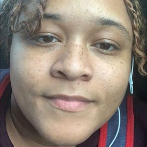 Meet your Posher, Leah